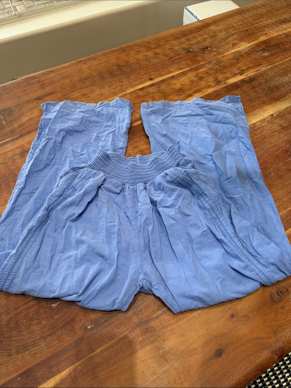 Blanco by Nature Wide Leg Smocked Waist Pants in Periwinkle Blue sz small